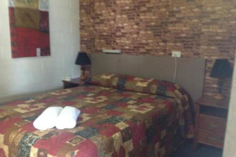 Ayr Max Motel - South Australia Travel 3