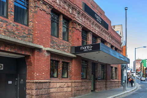 Mantra Collins Hotel - South Australia Travel 1