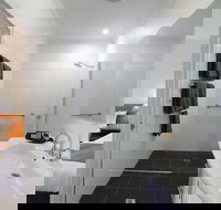 Cadman Motor Inn  Apartments - South Australia Travel