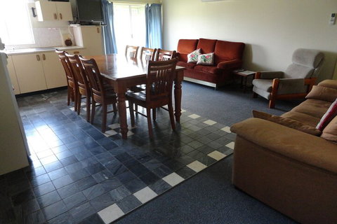 High View Family Cottages - South Australia Travel 2