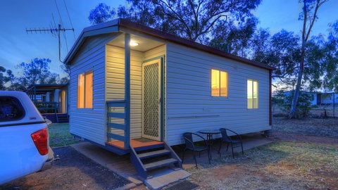 Cobar Caravan Park - South Australia Travel 2