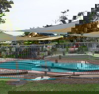 Moura Caravan Park - South Australia Travel