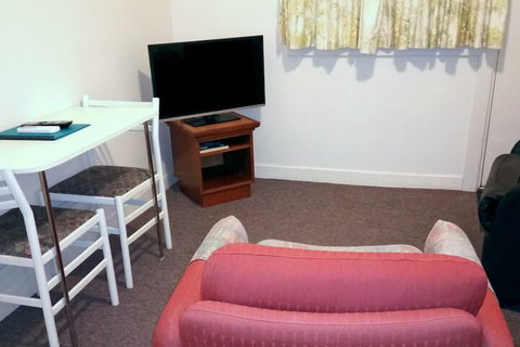 Millicent Motel - South Australia Travel 7