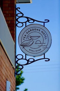 Tea Gardens Hotel - South Australia Travel 0