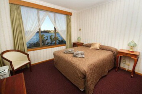 Derwent Retreat - South Australia Travel 5