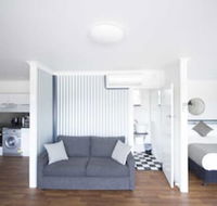 Siesta Central Apartments - South Australia Travel