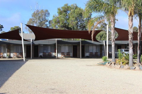 Thomas Lodge Motel - South Australia Travel 4