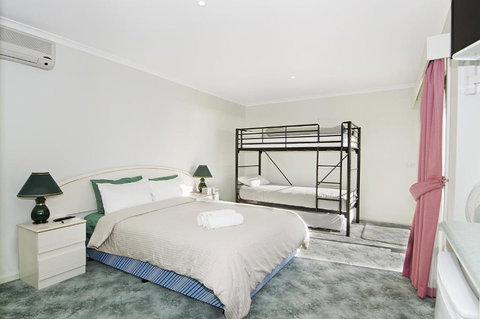 Sand & Foam - South Australia Travel 3