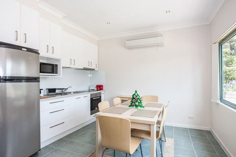 Anglesea River Apartments - South Australia Travel 7