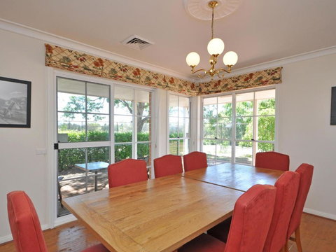 Beggars Bridge Vineyard Homestead W / Pool + Wifi + Tennis + Vineyard - South Australia Travel 5