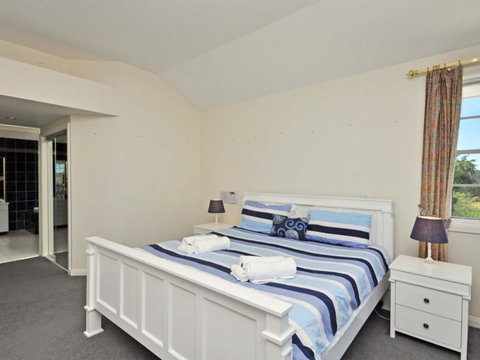 Beggars Bridge Vineyard Homestead W / Pool + Wifi + Tennis + Vineyard - South Australia Travel 6