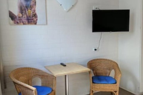 Lake Bolac Motel - South Australia Travel 6