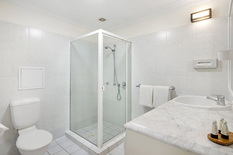 ULTIQA Rothbury Hotel - South Australia Travel 3