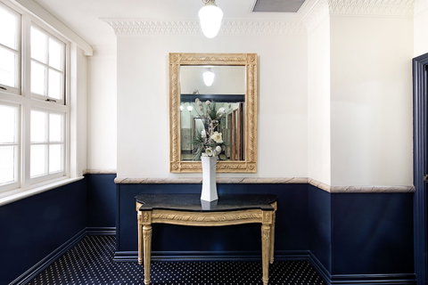 ULTIQA Rothbury Hotel - South Australia Travel 1