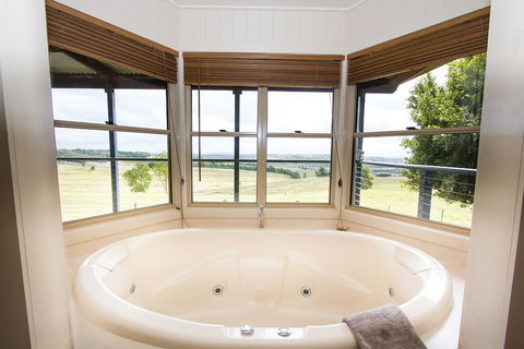 Hillview Cottages - South Australia Travel 6