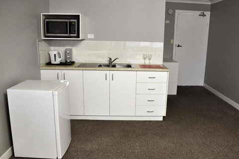 Bribie Island Square - South Australia Travel 2