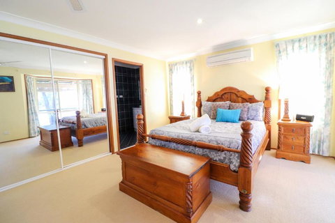 Kingfisher LakeHouse - South Australia Travel 4