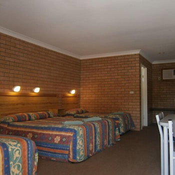 Aaron Inn Motel - South Australia Travel 3