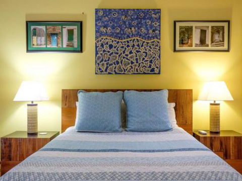 Five Bimba (Tractor House) - South Australia Travel 6