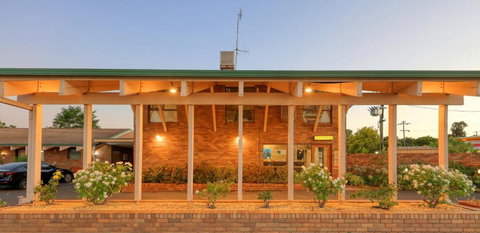 All Travellers Motor Inn - South Australia Travel 2