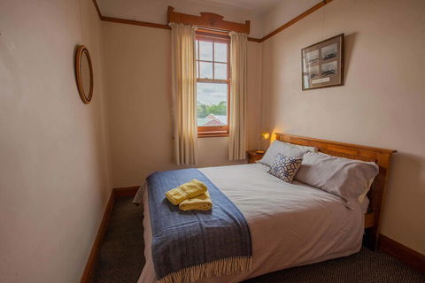 Shipwrights Arms Hotel - South Australia Travel 5
