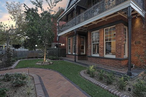 Dalziel Lodge - South Australia Travel 2