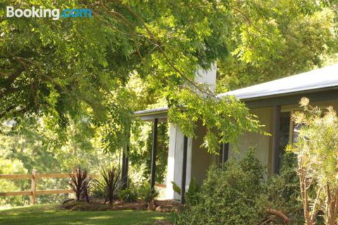 Secrets At Cedar Grove - South Australia Travel 5