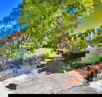 Lake Wendouree Apartments on Grove St - South Australia Travel