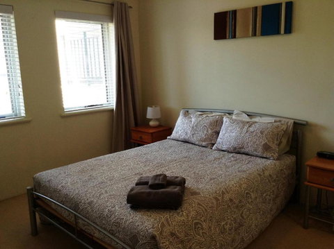 Eastgate Apartment - South Australia Travel 5