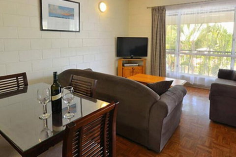 St Andrews Serviced Apartments - South Australia Travel 6