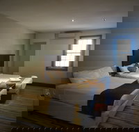 Southern Cross Hotel - South Australia Travel