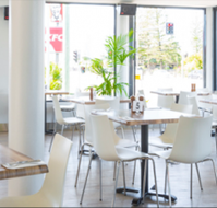 Mermaid Beach Tavern - South Australia Travel