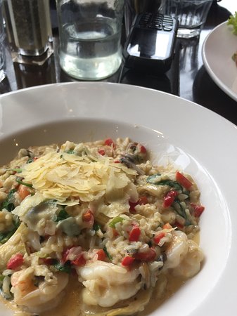 Enrik's Cafe And Restaurant - South Australia Travel 0