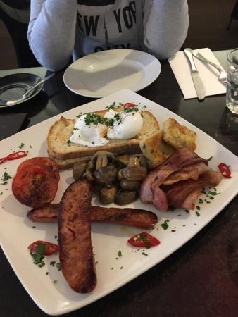 Shine Cafe Bar & Lounge - South Australia Travel 0