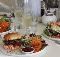 Lillies on Brougham - South Australia Travel