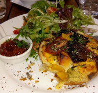 Seasons Restaurant at Cloudehill - South Australia Travel