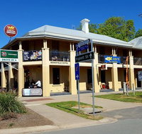 Mansfield Hotel - South Australia Travel