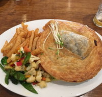 Watering Hole Tavern Monbulk - South Australia Travel