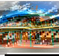 Austral Hotel - Restaurant - South Australia Travel