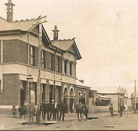 Mac's Hotel Mortlake - South Australia Travel