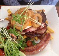 The Crown Hotel - South Australia Travel