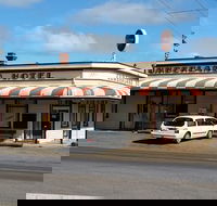 Cumberland Hotel - South Australia Travel