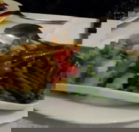 Chez Maurice  Linda - South Australia Travel