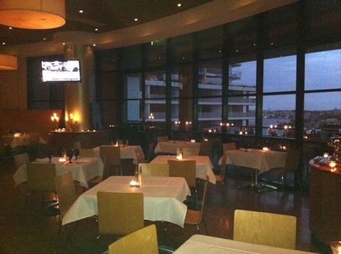 Curve Restaurant - South Australia Travel 0