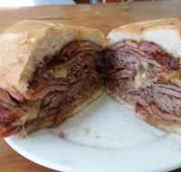 Fort Lane Carvery  Cafe - South Australia Travel