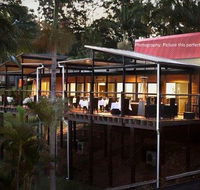 Pasfields Restaurant Bar  Deck - South Australia Travel