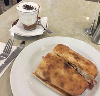Cafe Mia - South Australia Travel