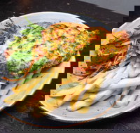 Elephant  Castle Hotel - South Australia Travel