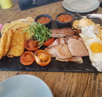 Warnies Cafe - South Australia Travel