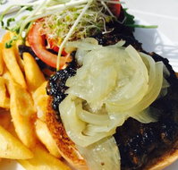 Adelaide Hotel - South Australia Travel